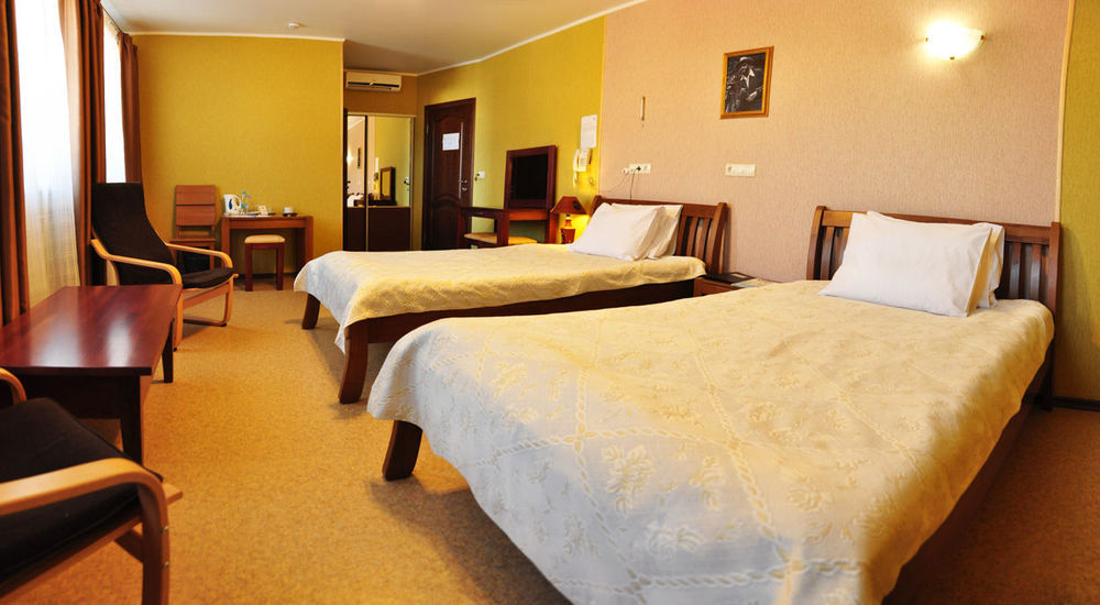 Antwo-Hotel Charkiv Exteriör bild