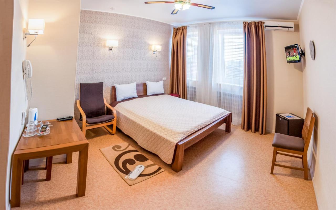 Antwo-Hotel Charkiv Rum bild